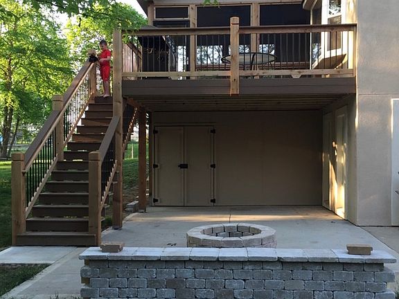 Screened In Porch & Storage 