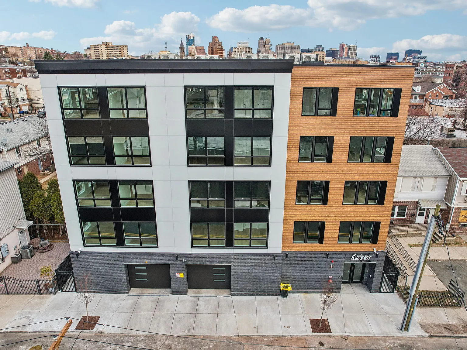 Astor by Gomes — Photo 4