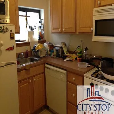 Rented by City Stop Realty | media 11