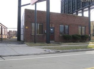 17630 S Waterloo Rd, Cleveland, OH 44119