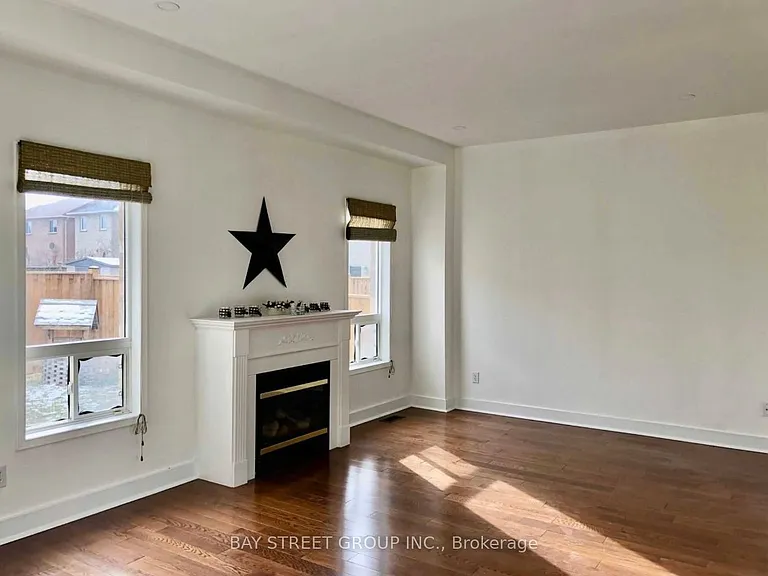 7 Raymond Bartlett Ave — Photo 3