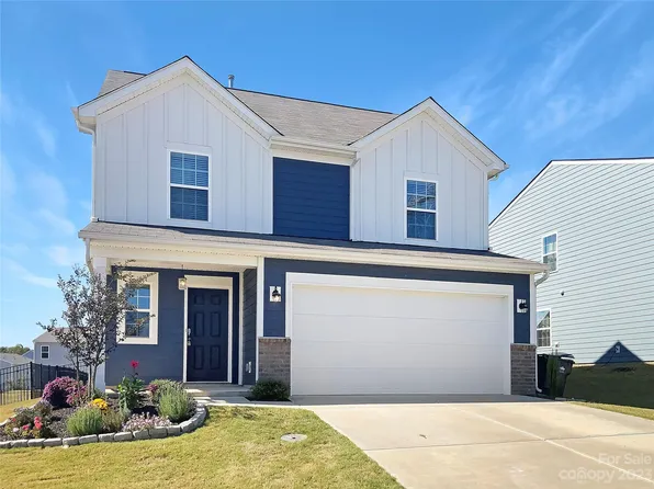 1277 Bryson Ln, Denver, NC 28037