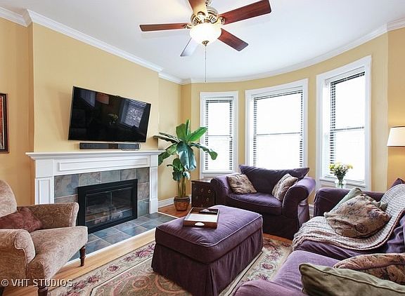 4th image of 923 W Belle Plaine Ave APT 1