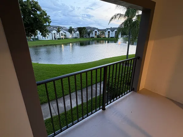 4301 NW 107th Ave, Miami, FL