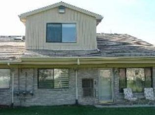 16074 Holz Dr, Southgate, MI 48195