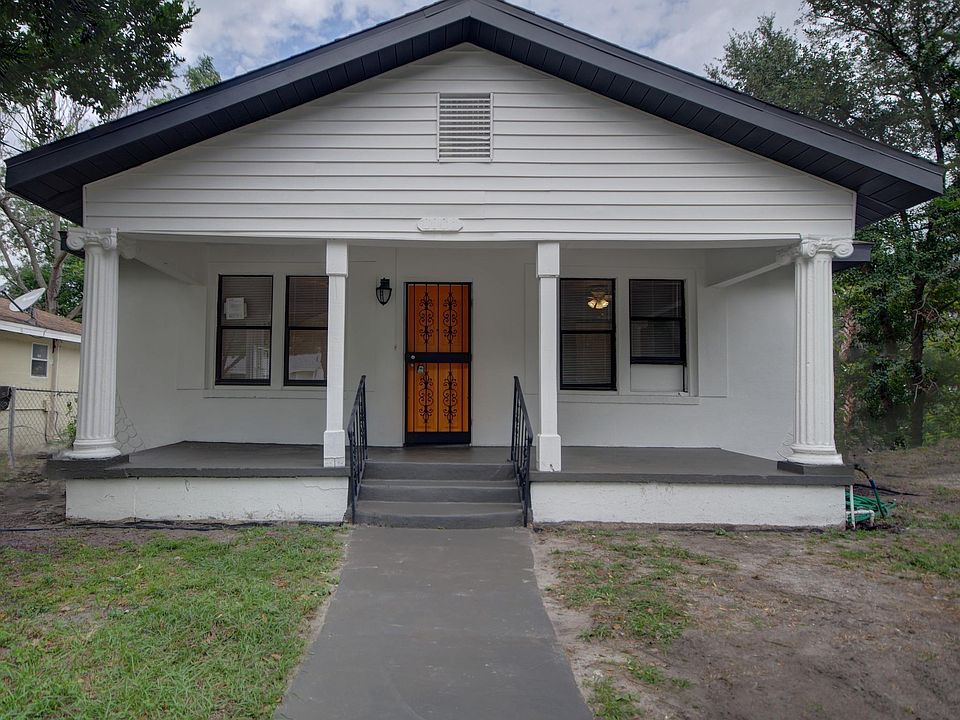 1st image of 2422 E 18th Ave