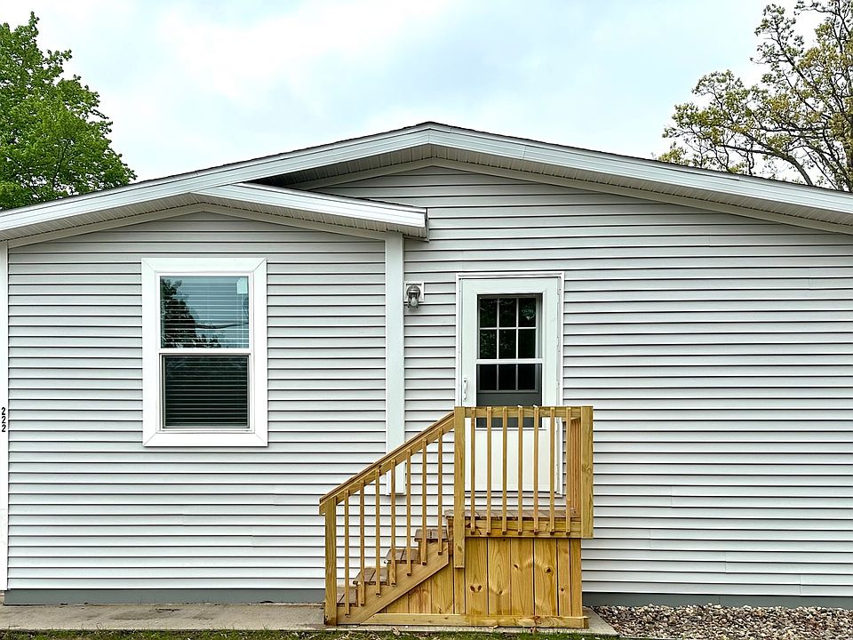 1st image of 222 Circle Dr NW