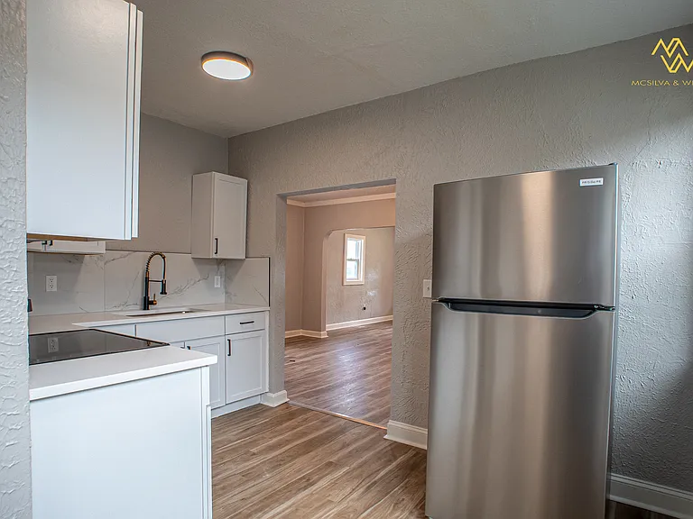 112 Topping Ave — Photo 10