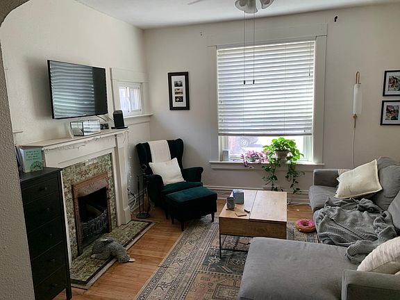 2nd image of 546 N Washington St APT 1