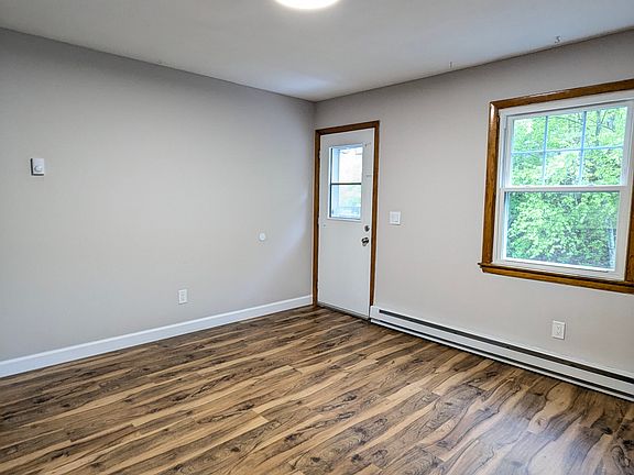 5th image of 29 Zuella Dr APT D