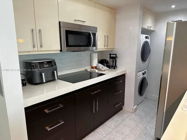 2000 N Bayshore Dr APT 625, Miami, FL 33137