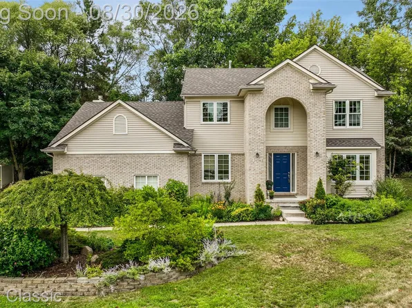 20756 Hannah Ct, Novi, MI 48375