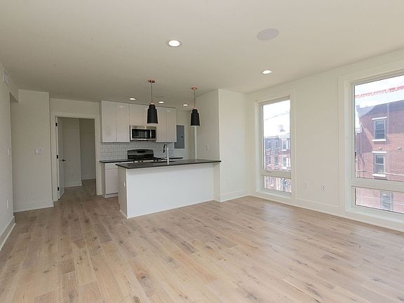 2nd image of 2431-2435 Frankford Ave #16