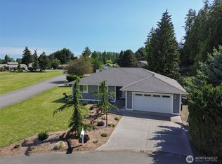 101 11th Ct, Sequim, WA 98382