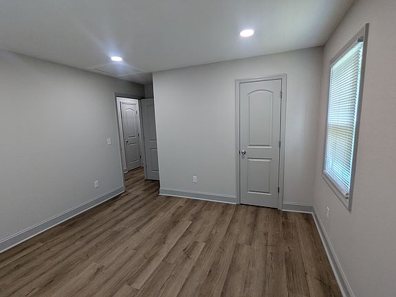 2nd image of 408 Prince Ln