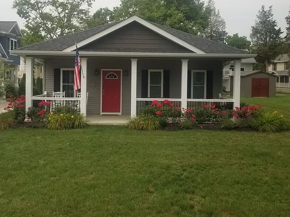 74 Chapman Rd, Put In Bay, OH 43456