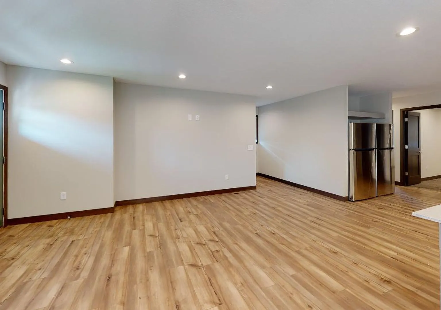2116 Como Ave SE (Duplex) — Photo 4