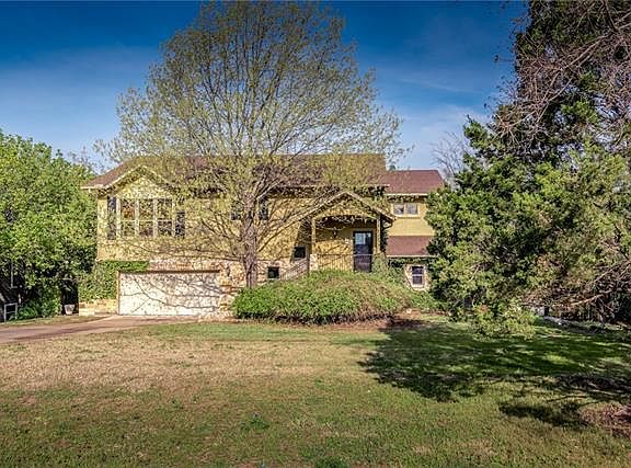 3rd image of 22430 Briarview Dr