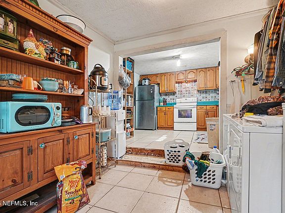 5th image of 3390 LANNIE Road