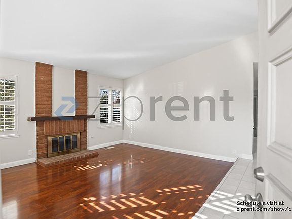 4th image of 147 Wolfberry Ct