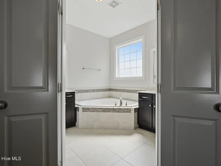 3702 Cinnamon Fern Dr — Photo 26