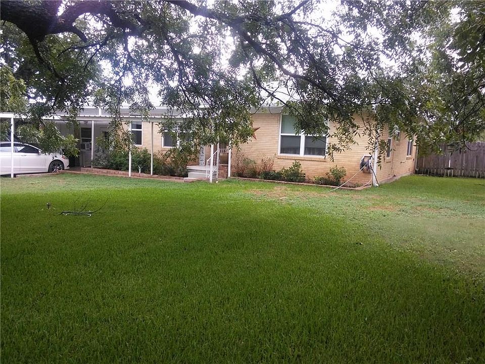 1st image of 2408 NW 2nd Ave