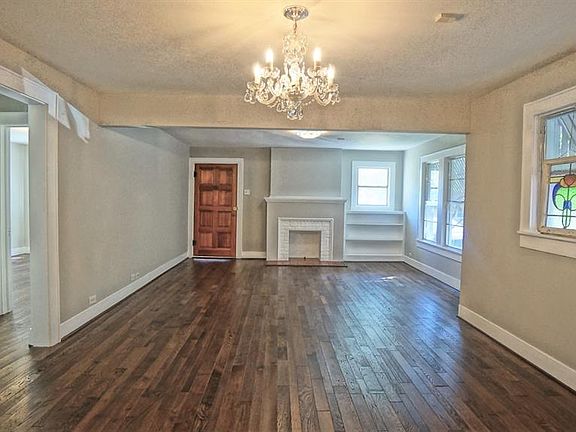 5th image of 2509 Honeysuckle Ave