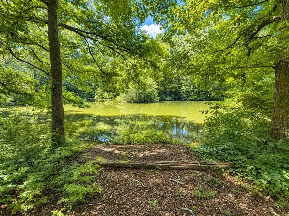 123 Mary Ln, Dalton, GA 30721