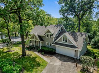 N2373 Sylvan Ln, Lake Geneva, WI 53147