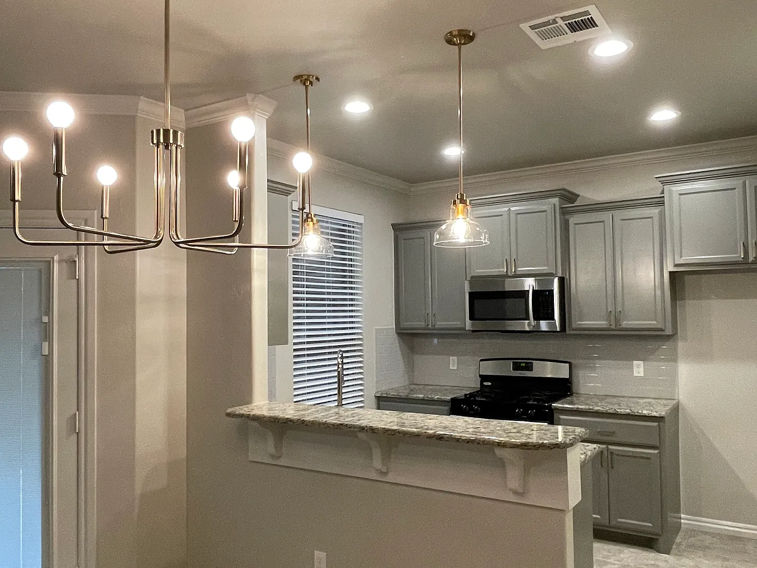 3 bed, 2.5 bath, 1445 sqft, $1,775 — Photo 3