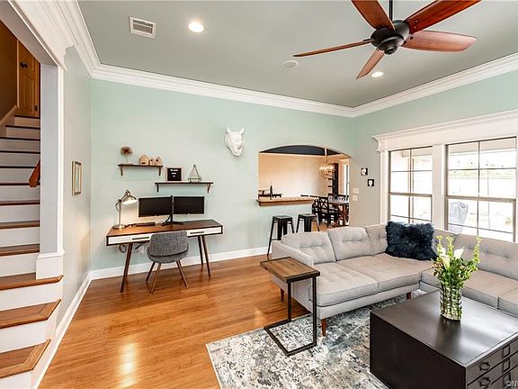 3rd image of 9049 Sundance Ln