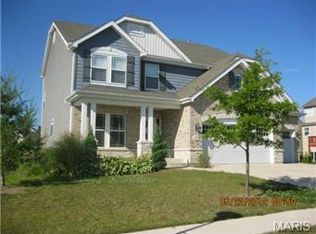 5501 Wooded Creek Dr, Saint Charles, MO 63304