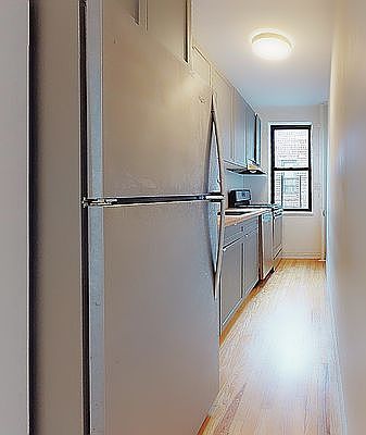 5th image of 200 Haven Ave APT 3R