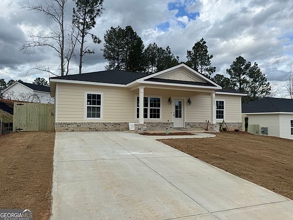 2nd image of 3627 Pebble Creek Dr