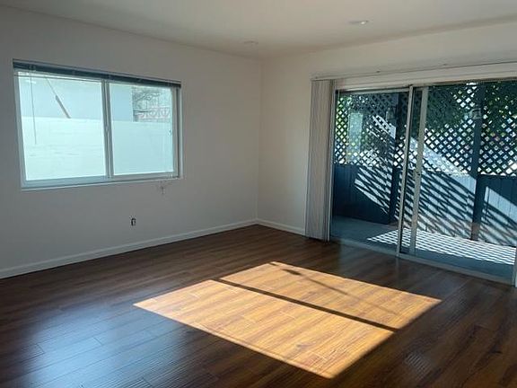 4th image of 1724 Peyton Ave APT A