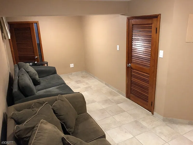 1 bed, 1671 sqft, $1,800 — Photo 2