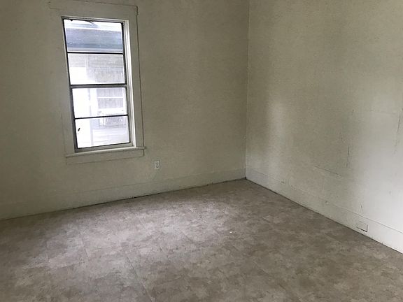 Front bedroom