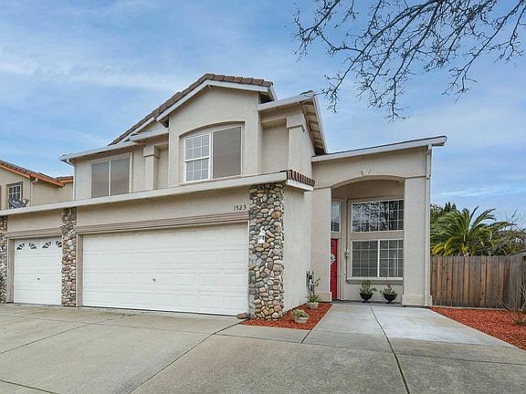 2nd image of 1523 Olympic Cir