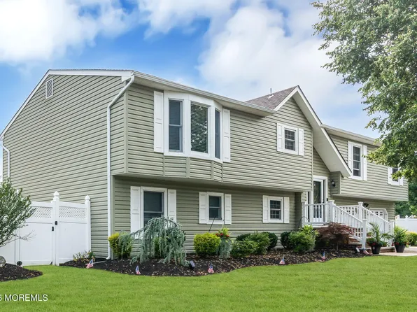 46 Cherry Bend Drive S, Howell, NJ 07731