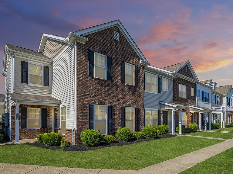 Arbors at Turnberry — Photo 31