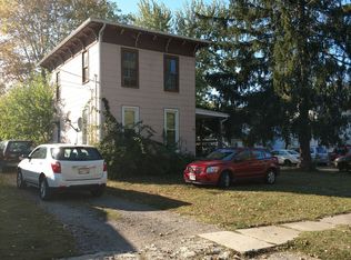 34 S Cedar St, Geneva, OH