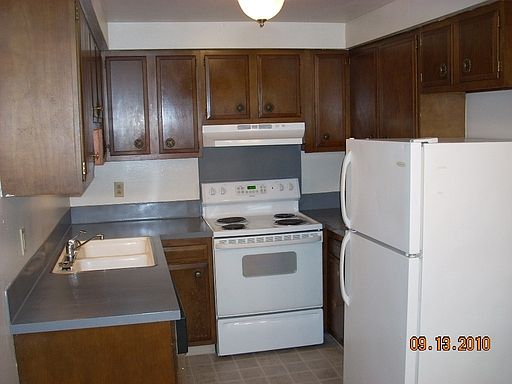 4th image of 1914 E Mill Plain Blvd APT 1