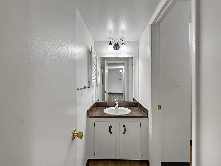 5560 E Virginia St — Photo 13
