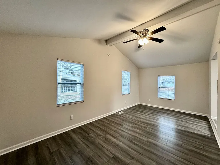 517 Aragona Blvd — Photo 9