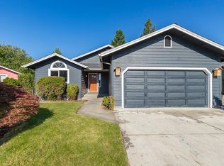 2136 SW Garden Valley Way, Grants Pass, OR 97526