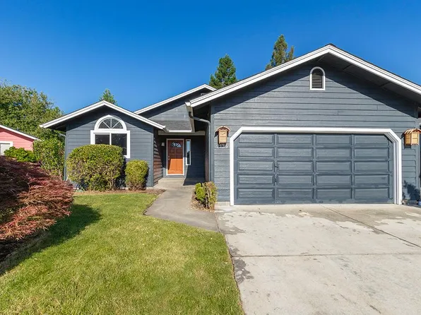 2136 SW Garden Valley Way, Grants Pass, OR 97526