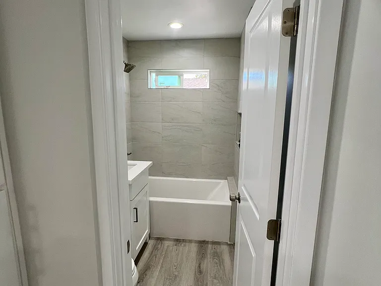 6061 Fishburn Ave #C — Photo 22