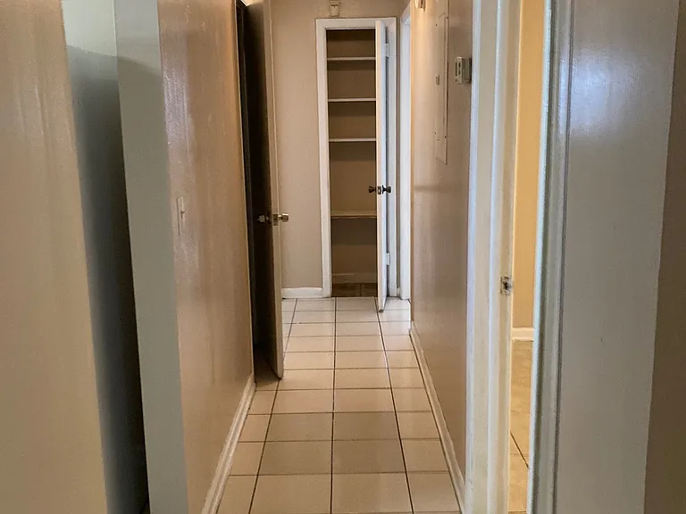 6161 W George Wood Ln — Photo 2