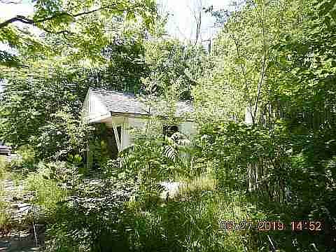 19401 Oakfield