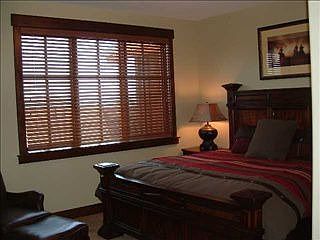 5th image of 1825 Three Kings Dr #Th7-102